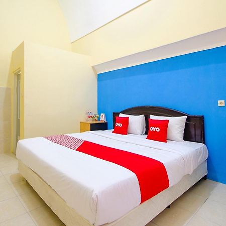 Hotel Oyo Life 1643 Grand Monica Maguwo Exterior foto