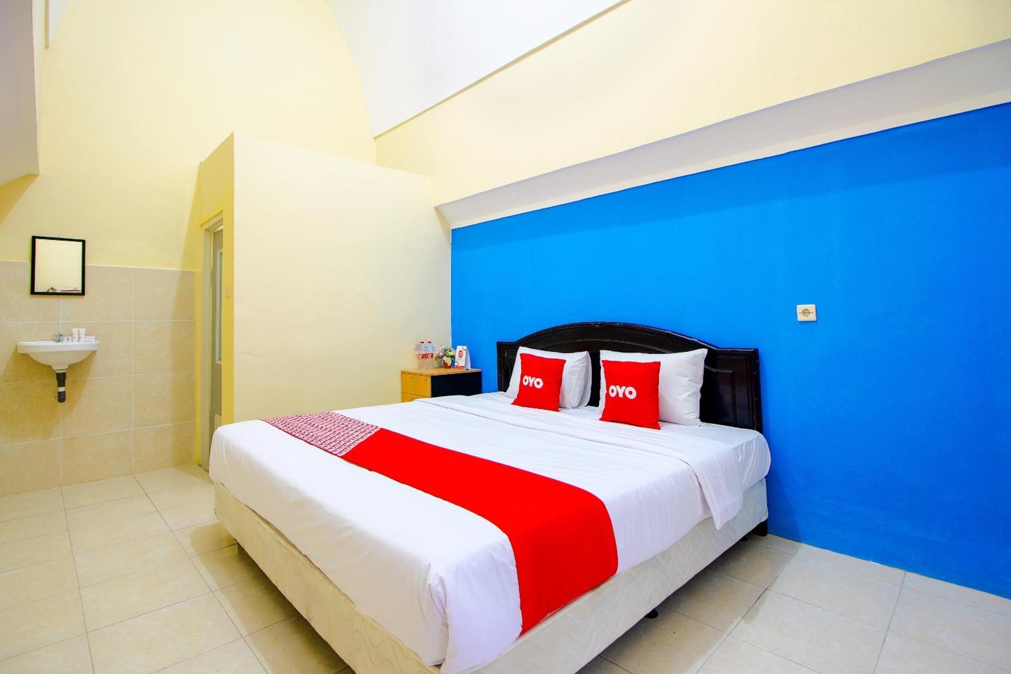 Hotel Oyo Life 1643 Grand Monica Maguwo Exterior foto